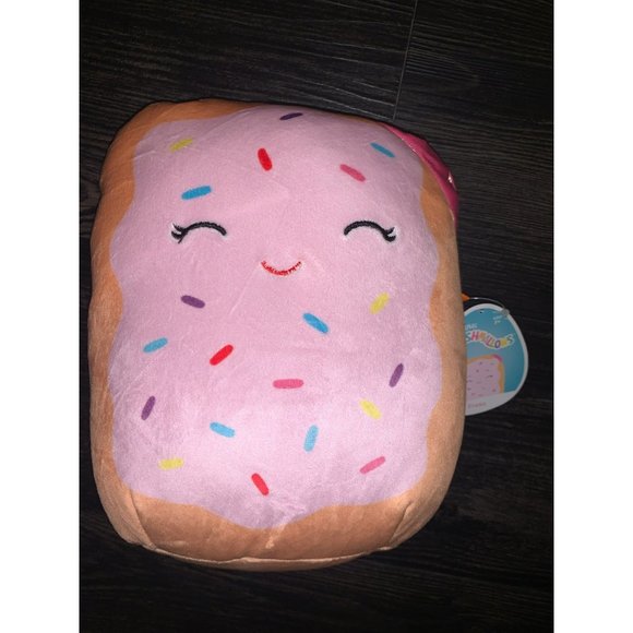 NEW! 8" - Fresa the Pastry Foodie Squishmallow - Picture 2 of 4